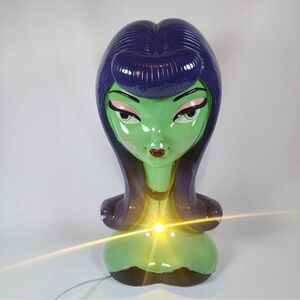 NEW Bella Lux Bride of Frankenstein Purple Hair LED Light Up Halloween Bust